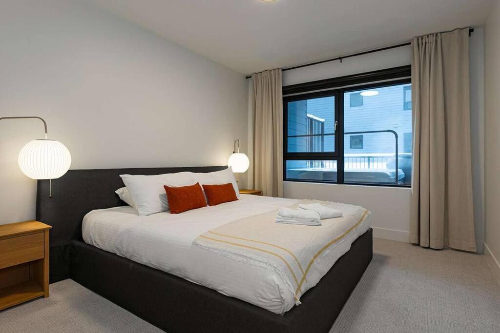 Tally Ho By Revelstoke Vacations Экстерьер фото